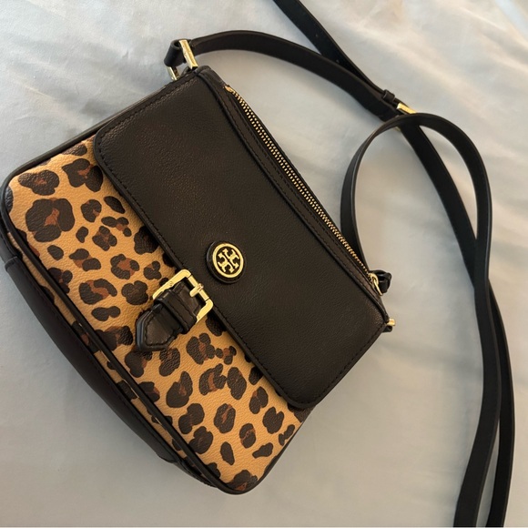 Tory Burch Handbags - Stylish Tory Burch Leopard Print Crossbody Bag